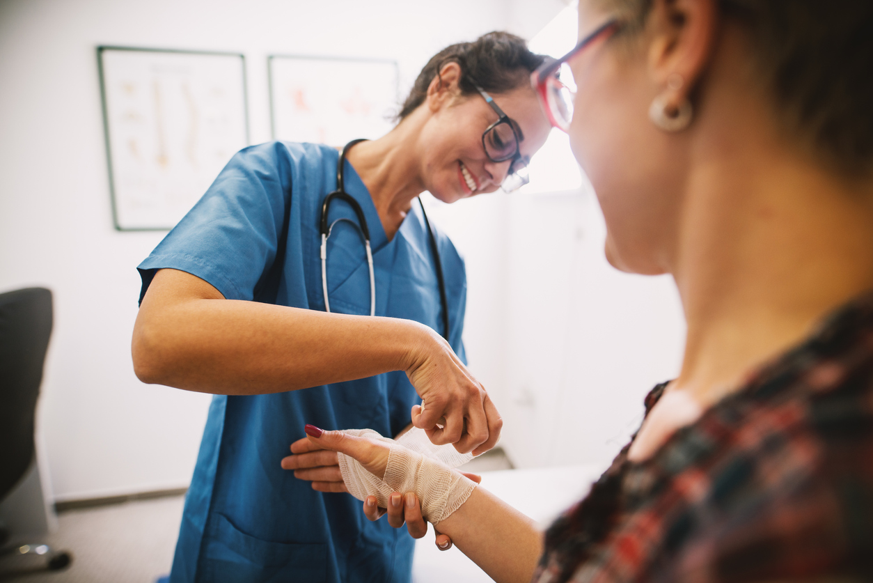 De la bonne sœur à l'ONI, les infirmières libérales en quête d'une  représentativité - Albus, l'appli des infirmiers