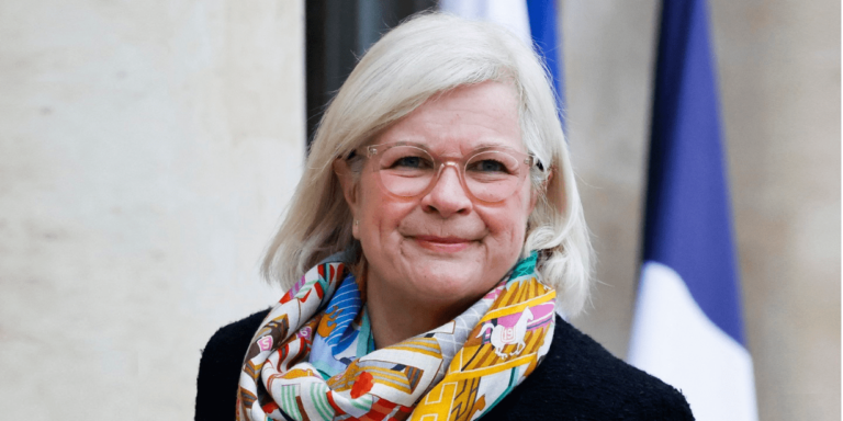 Catherine Vautrin, nouvelle ministre de la santé sans expérience dans ce domaine, inquiète le monde infirmier
