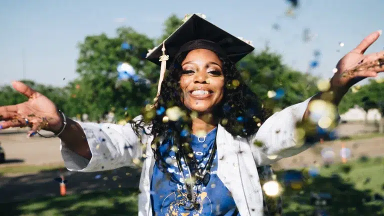 IDEL : la blouse blanche, mais version solo