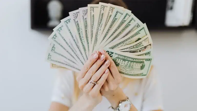 Infirmière libérale en 2025 : combien ça gagne (vraiment) ?