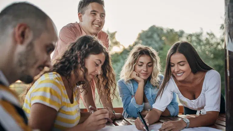 Travailler en binôme ou en équipe en tant qu’IDEL : les clés d’une collaboration réussie